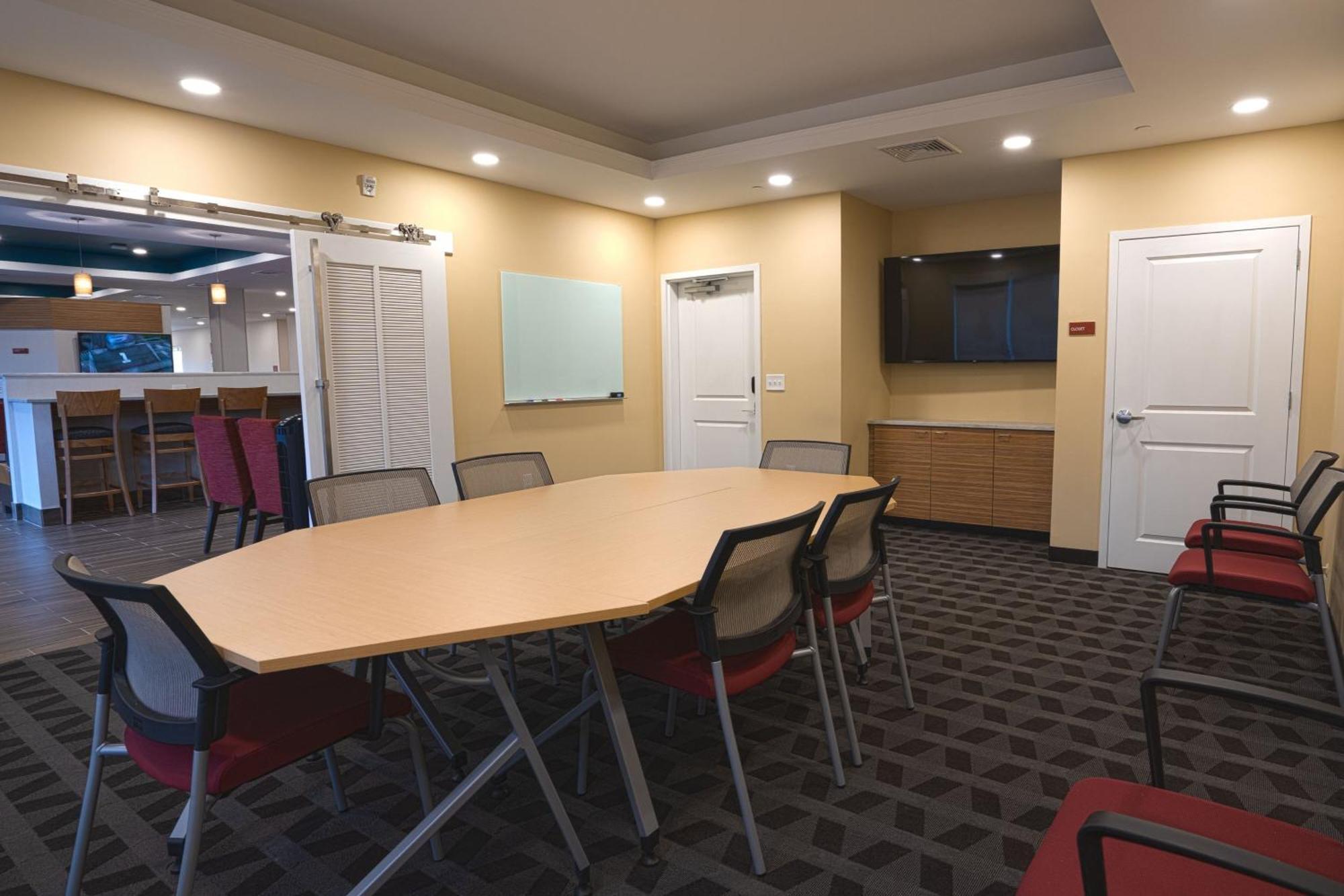 Towneplace Suites By Marriott Clinton Esterno foto